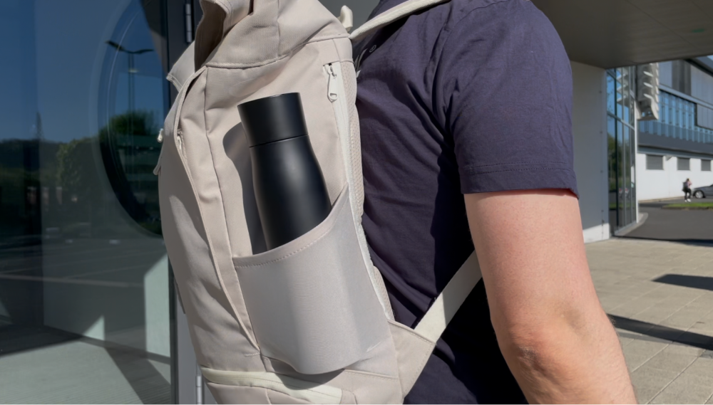 QOOL Bottle im Rucksack
